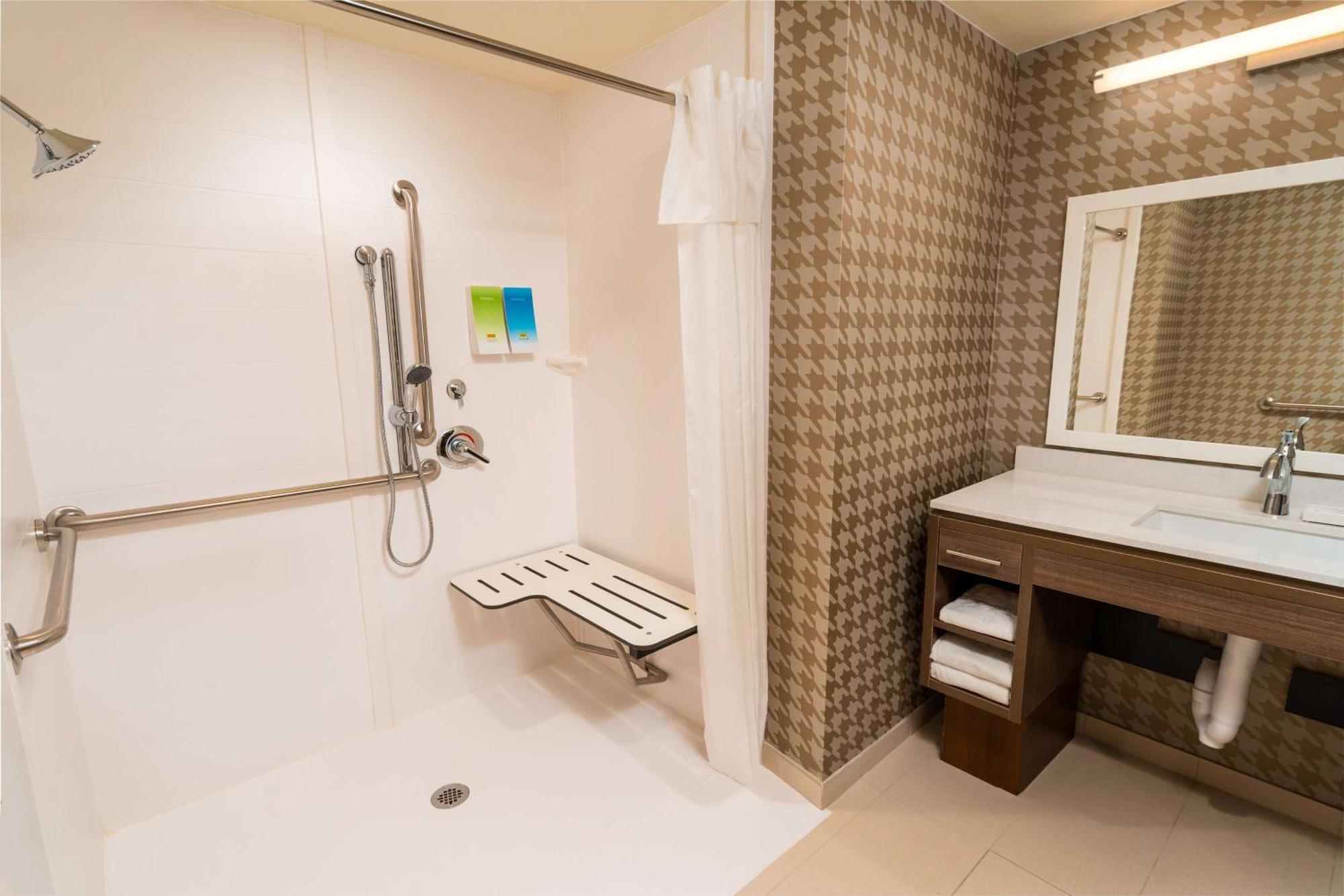 Home2 Suites Bakersfield Eksteriør billede